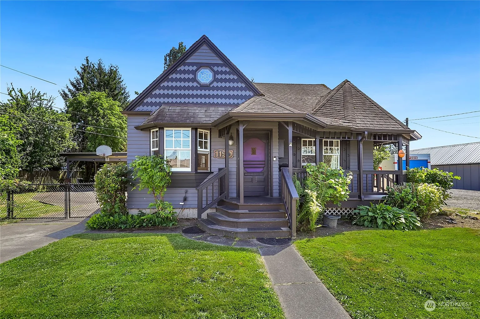 1120 7th Avenue SW photo 1