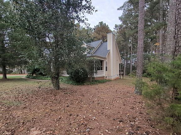 2nd image of 530 Kaitlin Cir