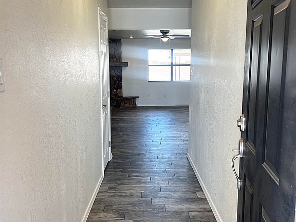 3rd image of 3502 Basswood Dr