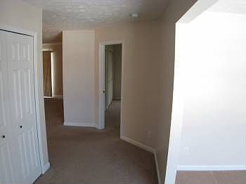 4th image of 3088 Pondview Dr