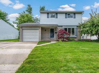 2313 Bolley Dr, Lansing, MI 48912