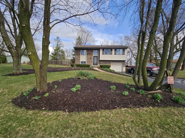 43W778 Fescue Ct, St Charles, IL 60175