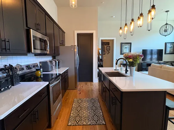 42 Keys Ferry St #201, McDonough, GA 30253