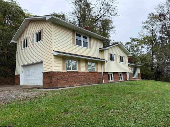 73 Redbud Dr, Clarksburg, WV 26301