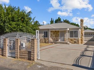 11509 Calvert St, North Hollywood, CA 91606