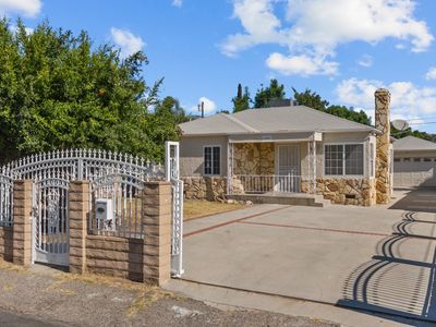 11509 Calvert St, North Hollywood, CA, 91606
