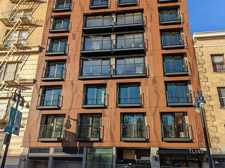 145 Leavenworth St — Photo 1