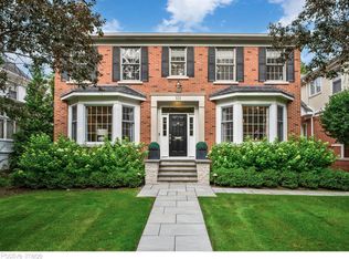 321 Woodland Ave, Winnetka, IL 60093