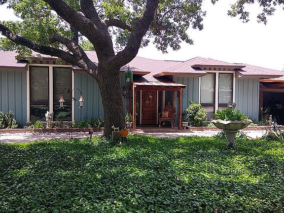 2nd image of 707 NW 7th Ave