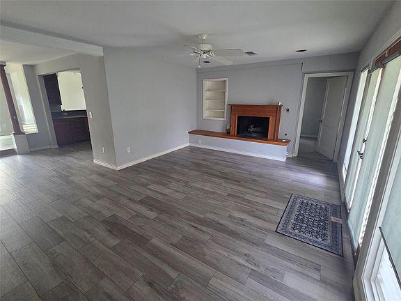 2nd image of 4531 Palmetto St