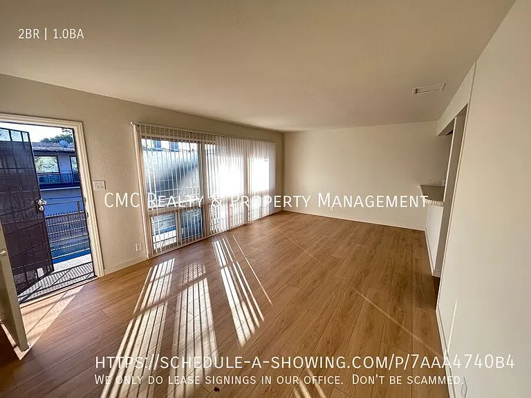 10242 Darby Ave #6 — Photo 3