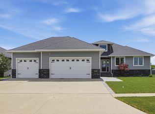 311 39th Ave E, West Fargo, ND 58078