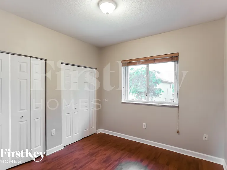 1119 NE 41st Ave — Photo 11