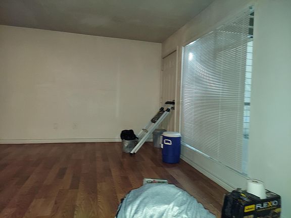 3rd image of 5625 Antoine Dr #1315