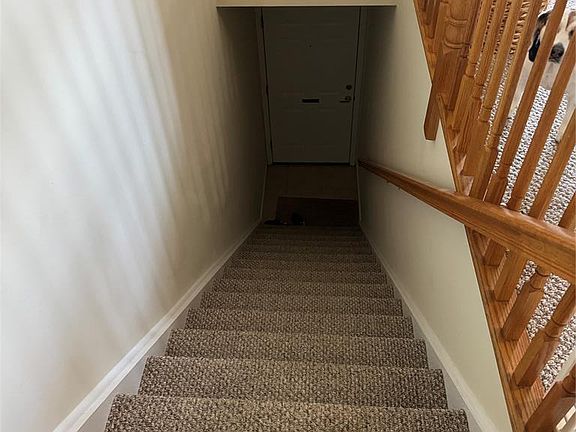 2nd image of 485 Saddle River Rd APT 18