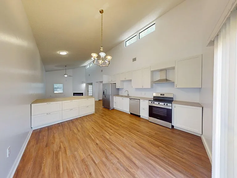 362 Filmore Dr — Photo 5
