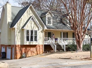 6006 Woodvale Dr, Helena, AL 35080