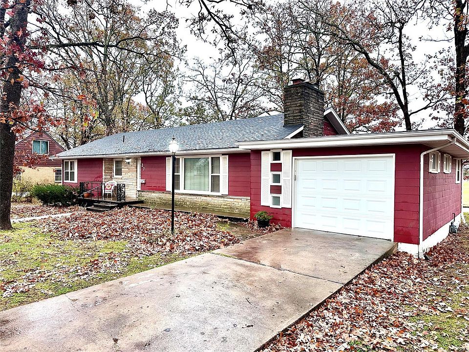 1st image of 27 Forest Hill Dr
