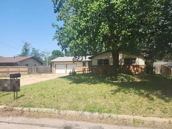 7821 W Quail Ln, Wichita, KS 67212