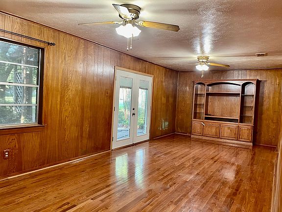 5th image of 1126 Nadine Ln