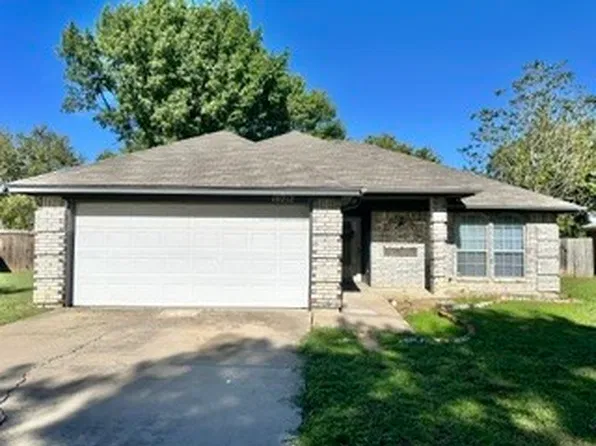 10212 Little Fox Ct, Fort Worth, TX 76108