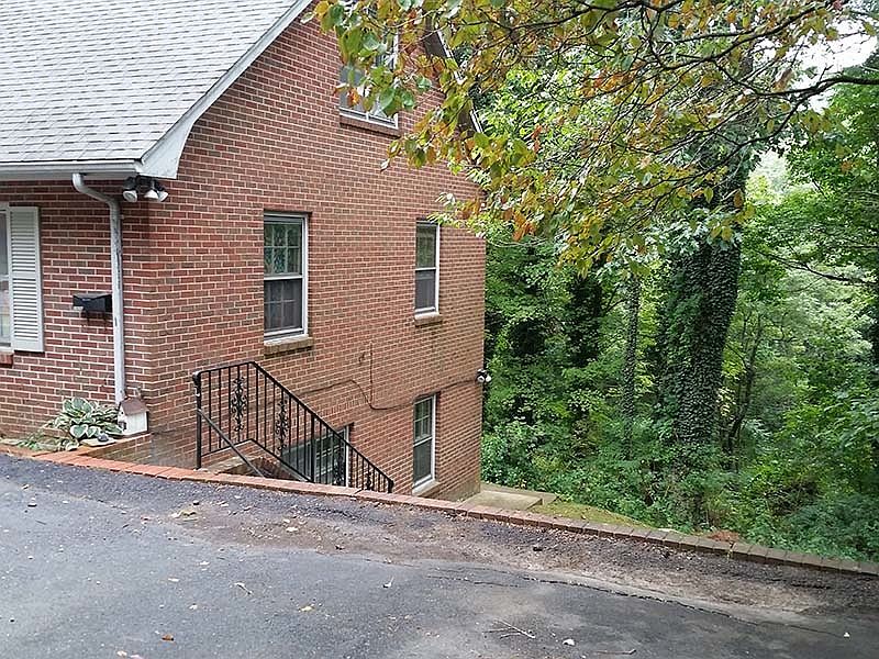1st image of 197 Blanwood Dr #B