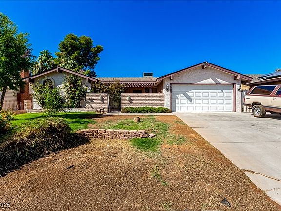 4th image of 3635 Rosewood Dr