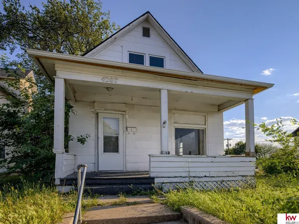 4207 Cuming St, Omaha, NE 68131