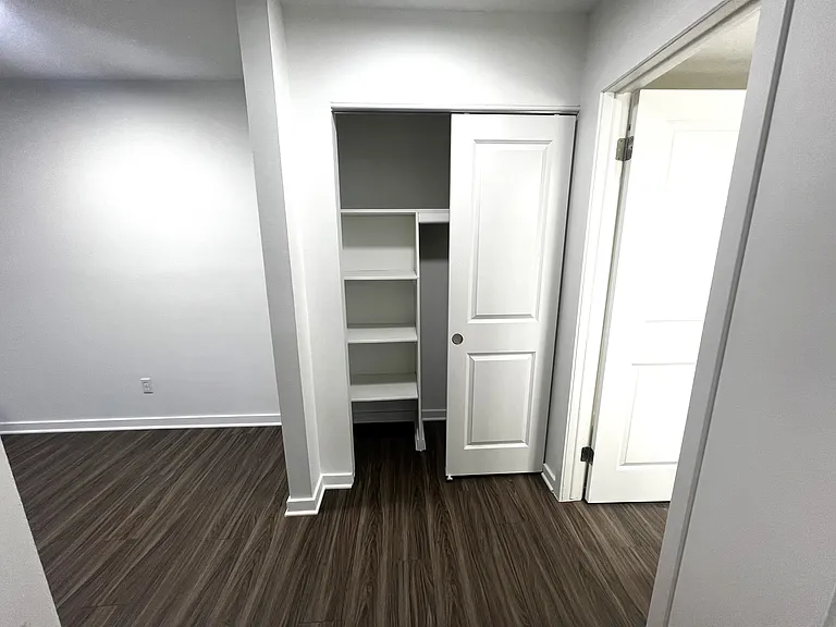 Charter Oaks Apartments — Photo 102