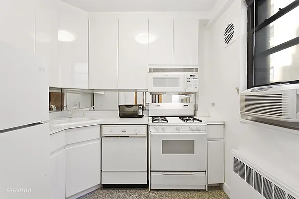 Sold by Corcoran | media 10