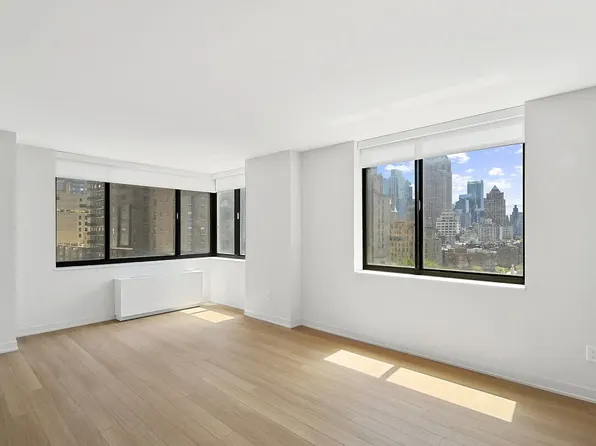 Columbus Pl, New York, NY