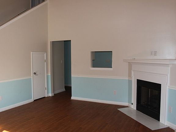 5th image of 404 Cashew Dr