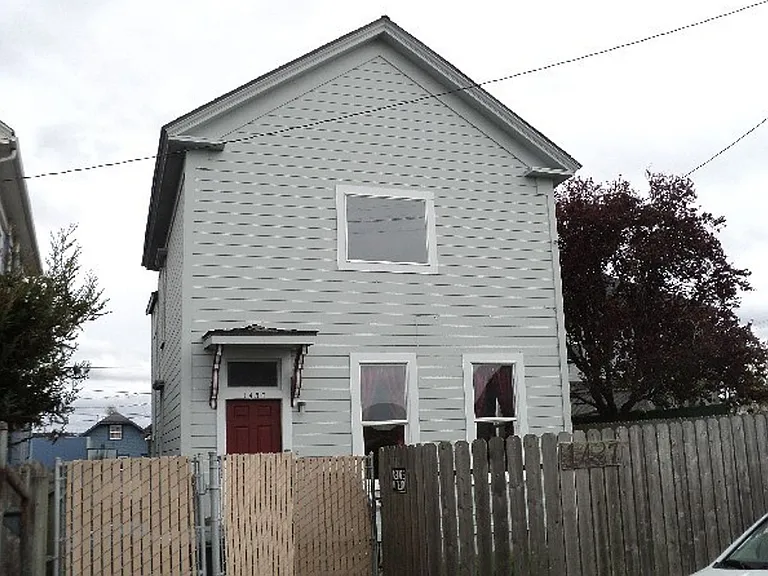 1437 Albee St #1-5 — Photo 1