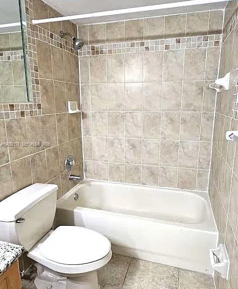 8290 Lake Dr #332 — Photo 18