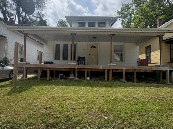 1063 N Monroe St, Decatur, IL 62522