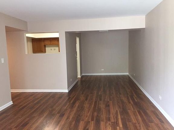 Dining area/living room
