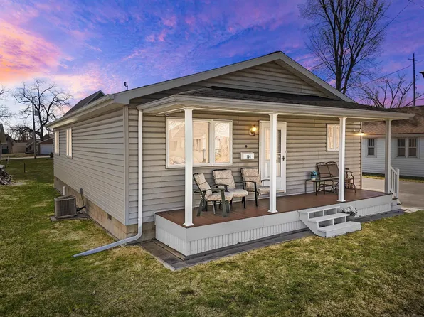 104 Wells Ct, Houghton Lake, MI 48629