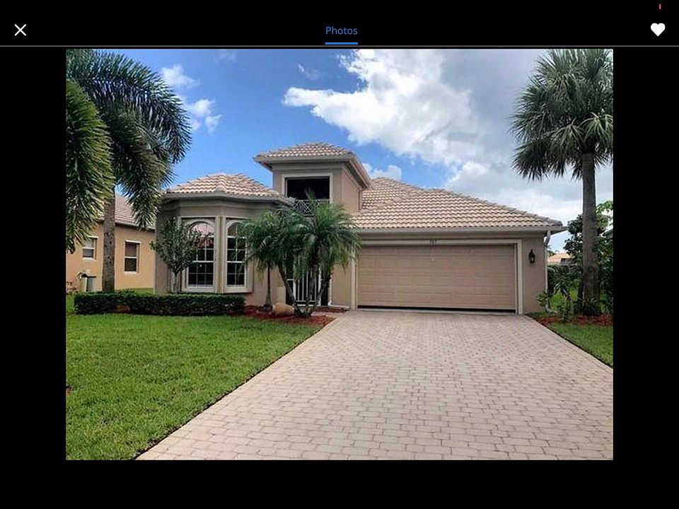 1st image of 307 NW Somerset Cir