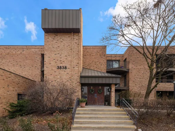 3838 North Oakland AVENUE #273, Shorewood, WI 53211