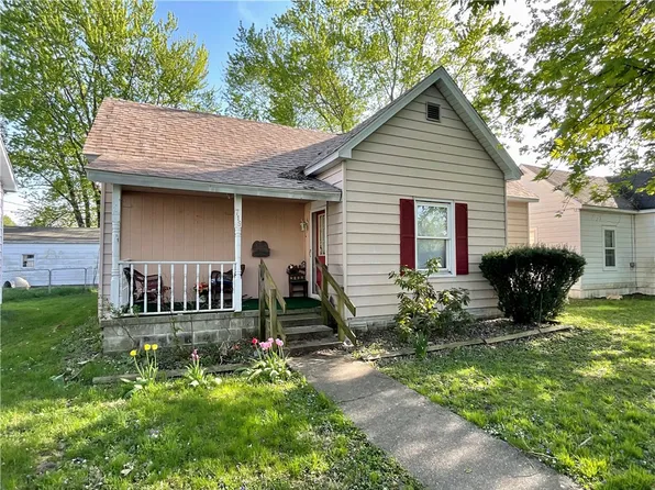 719 E Jefferson Ave, Chrisman, IL 61924