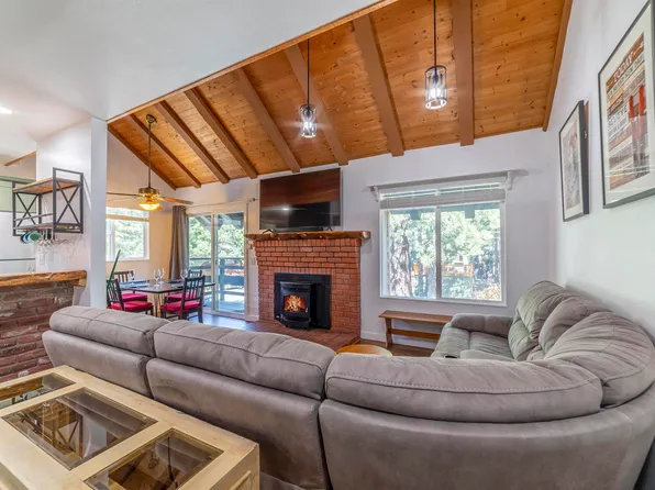 526 Lupin St #205, Mammoth Lakes, CA 93546
