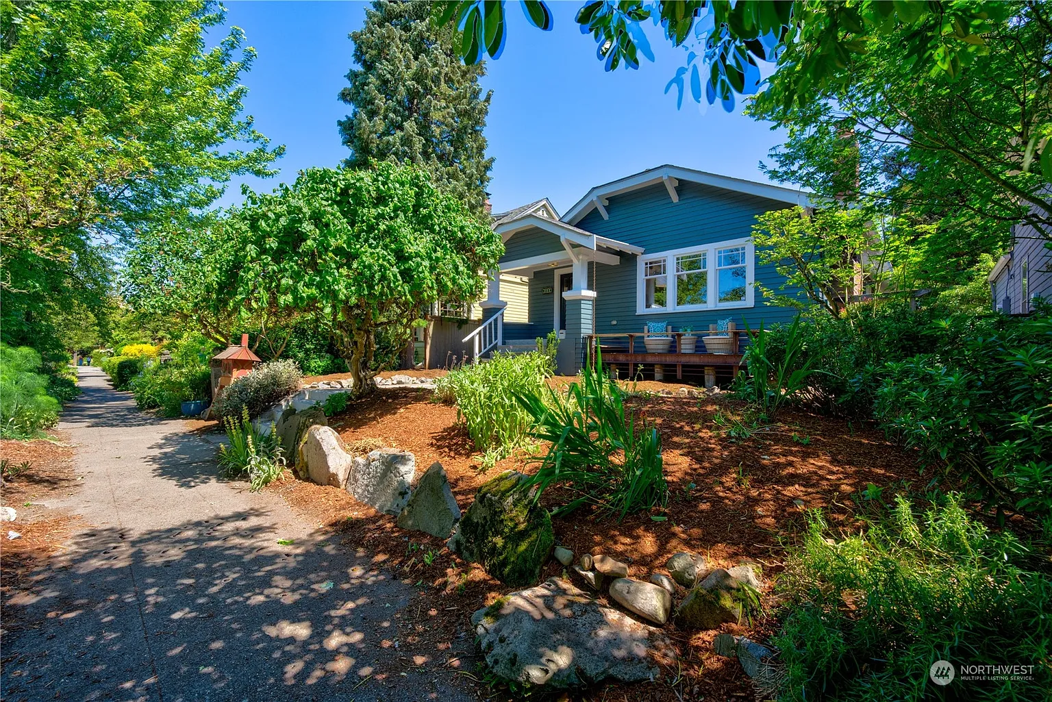 5104 Keystone Place N photo 1