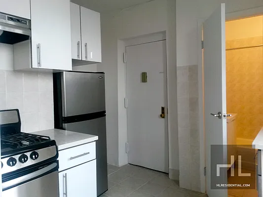 Rented by Highline Residential | media 17