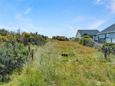417 N Portal Loop SW, Ocean Shores, WA, 98569