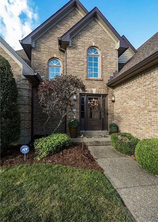 1002 Plum Ridge Drive, Sellersburg, IN 47172 Zillow