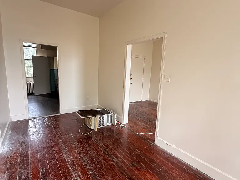 2015 Green St #2F — Photo 6