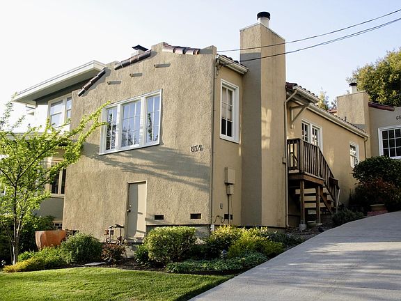 2nd image of 654 Mandana Blvd