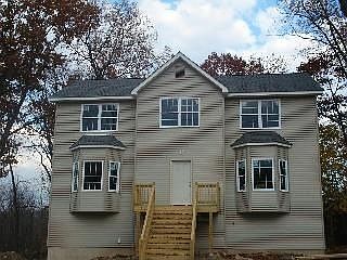 1st image of 146 N Dix Ave