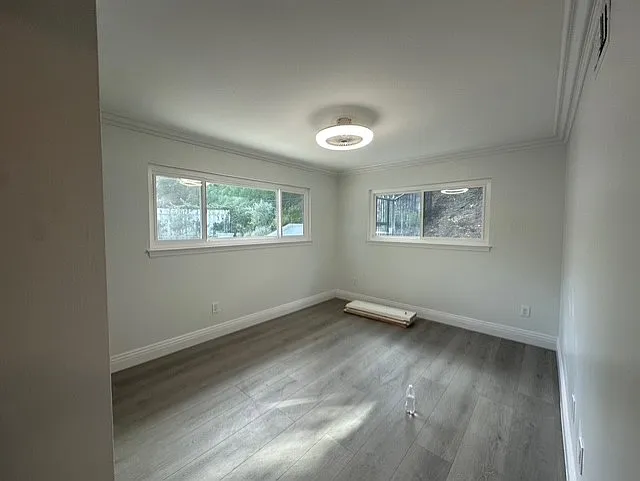 4929 Reseda Blvd — Photo 11