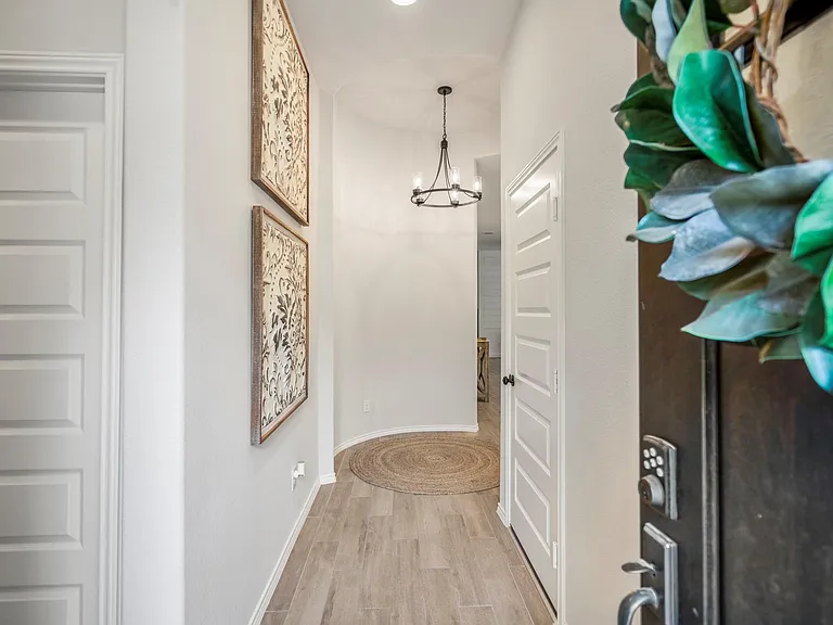 334 Topper Pines Dr — Photo 3